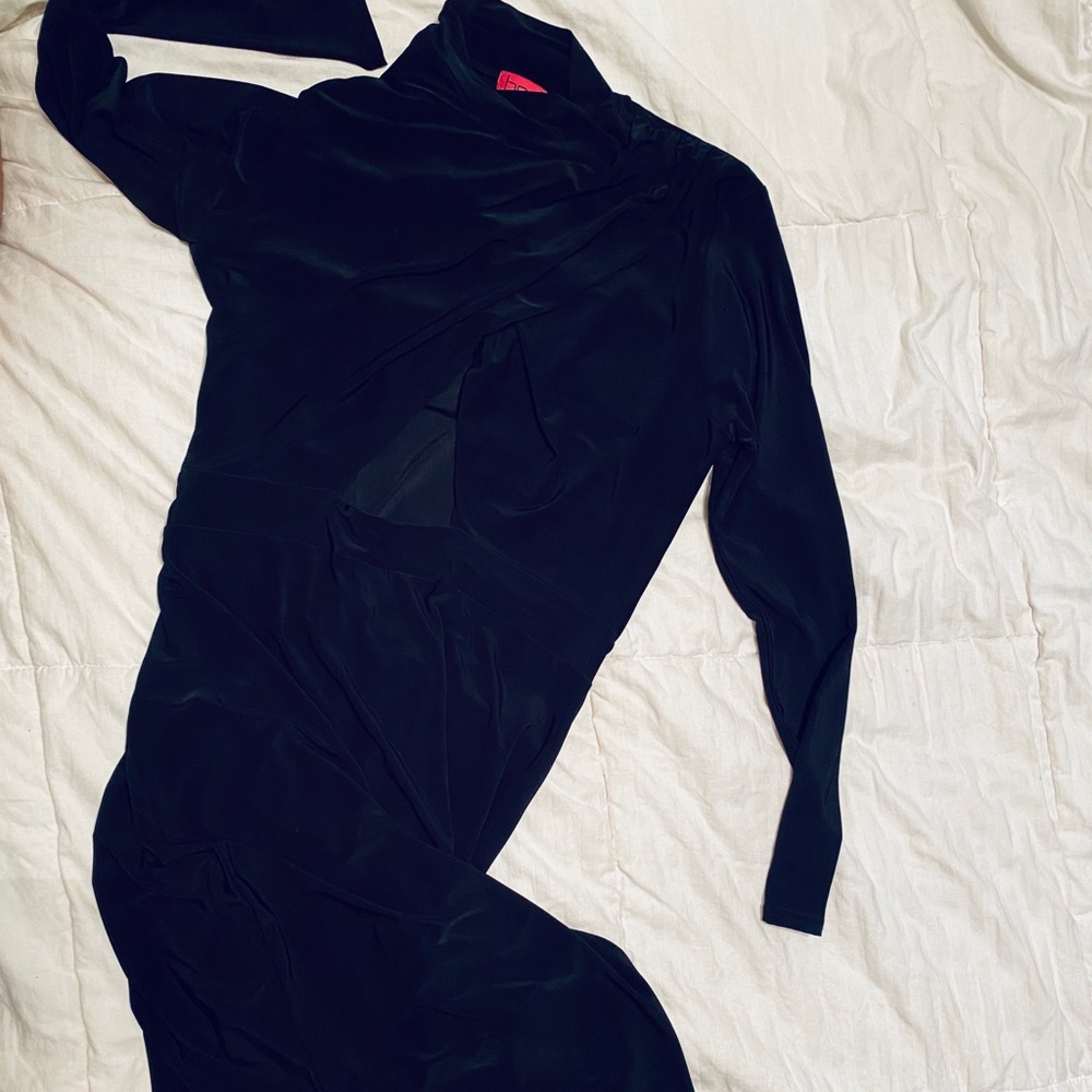 Black Slink Keyhole Dress